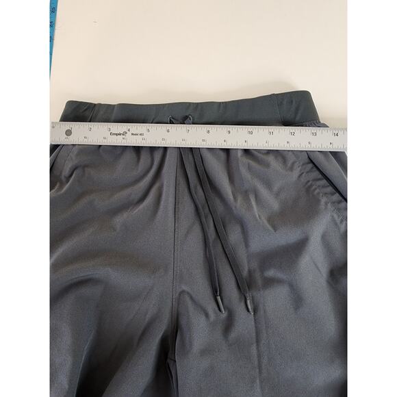 UNDER ARMOUR Women's Gray Front Tie Outdoor Athletic Workout Shorts SZ M - Picture 8 of 9